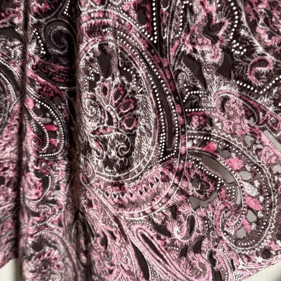 World Market Burgundy Paisley Burnout Velvet Kimono‎ Wrap One Size Open Front - Picture 2 of 9